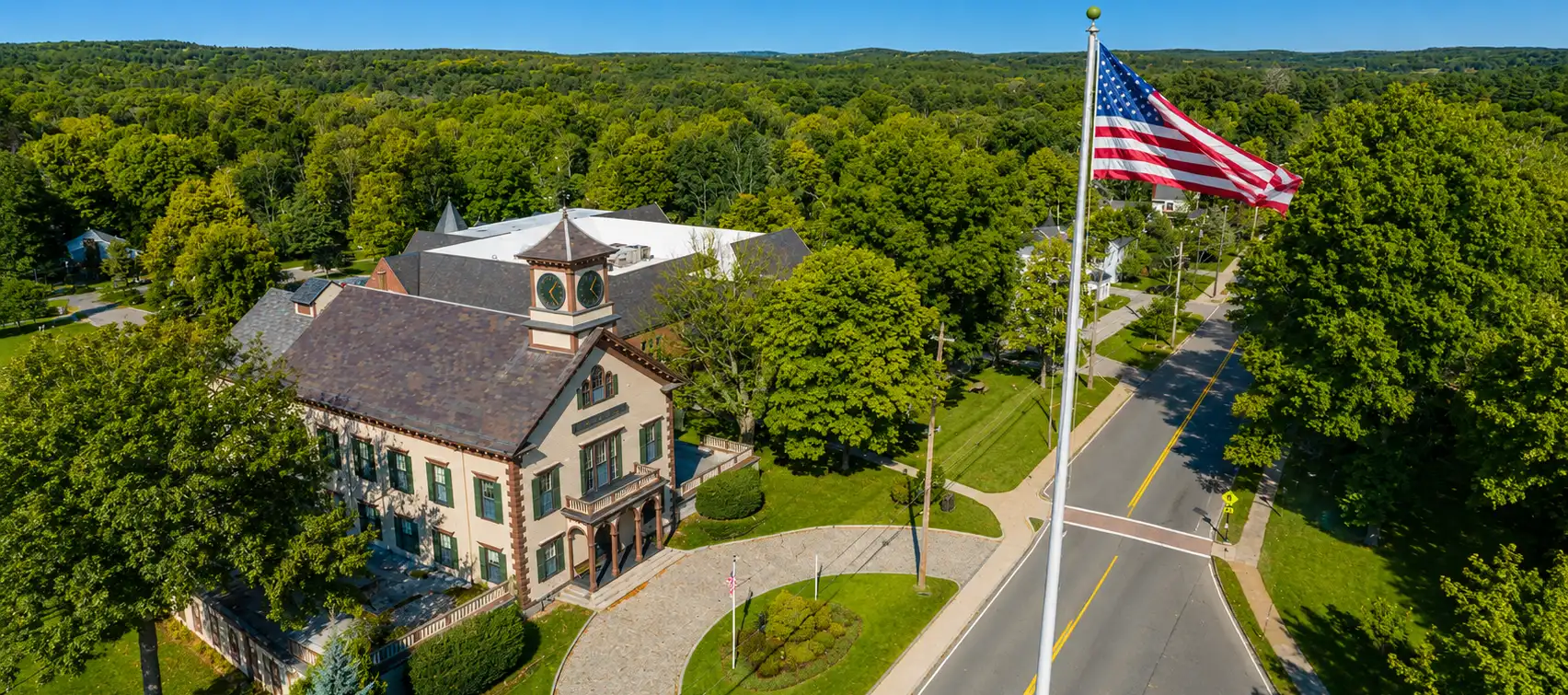 Luxury limo service in Acton MA