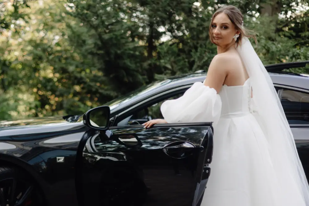 Wedding shuttle service in Denver for guests